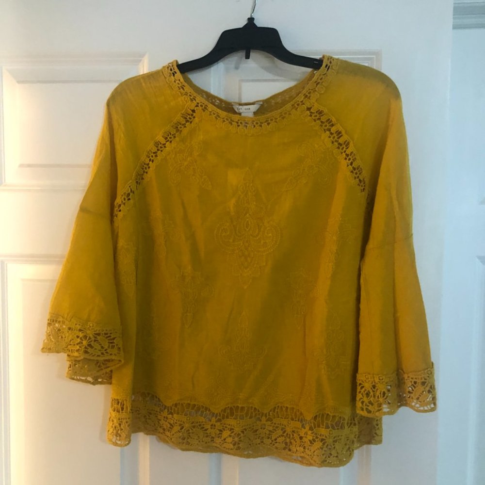 Catos 3/4 Sleeve Lace Shirt